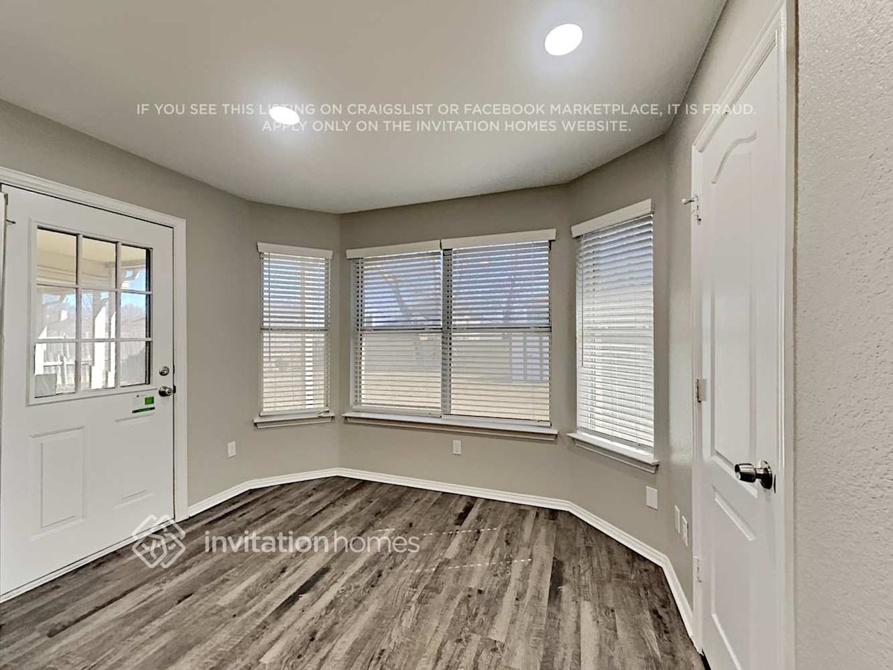 1612 Farmington Dr - Photo 7 of 19