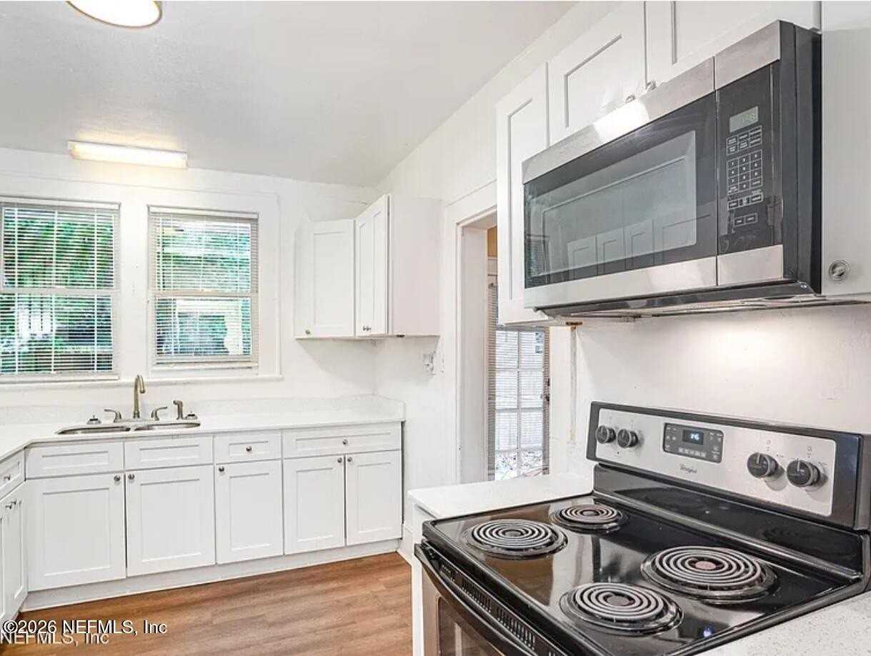 940 Glencarin St - Photo 6 of 14