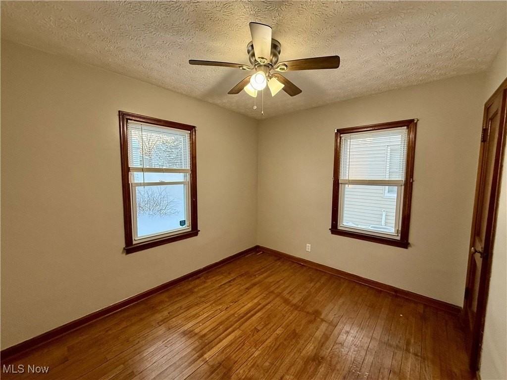 912 E Archwood Ave - Photo 7 of 15