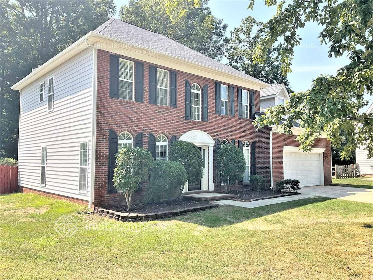 9426 Olivia Ln - Photo 2 of 14