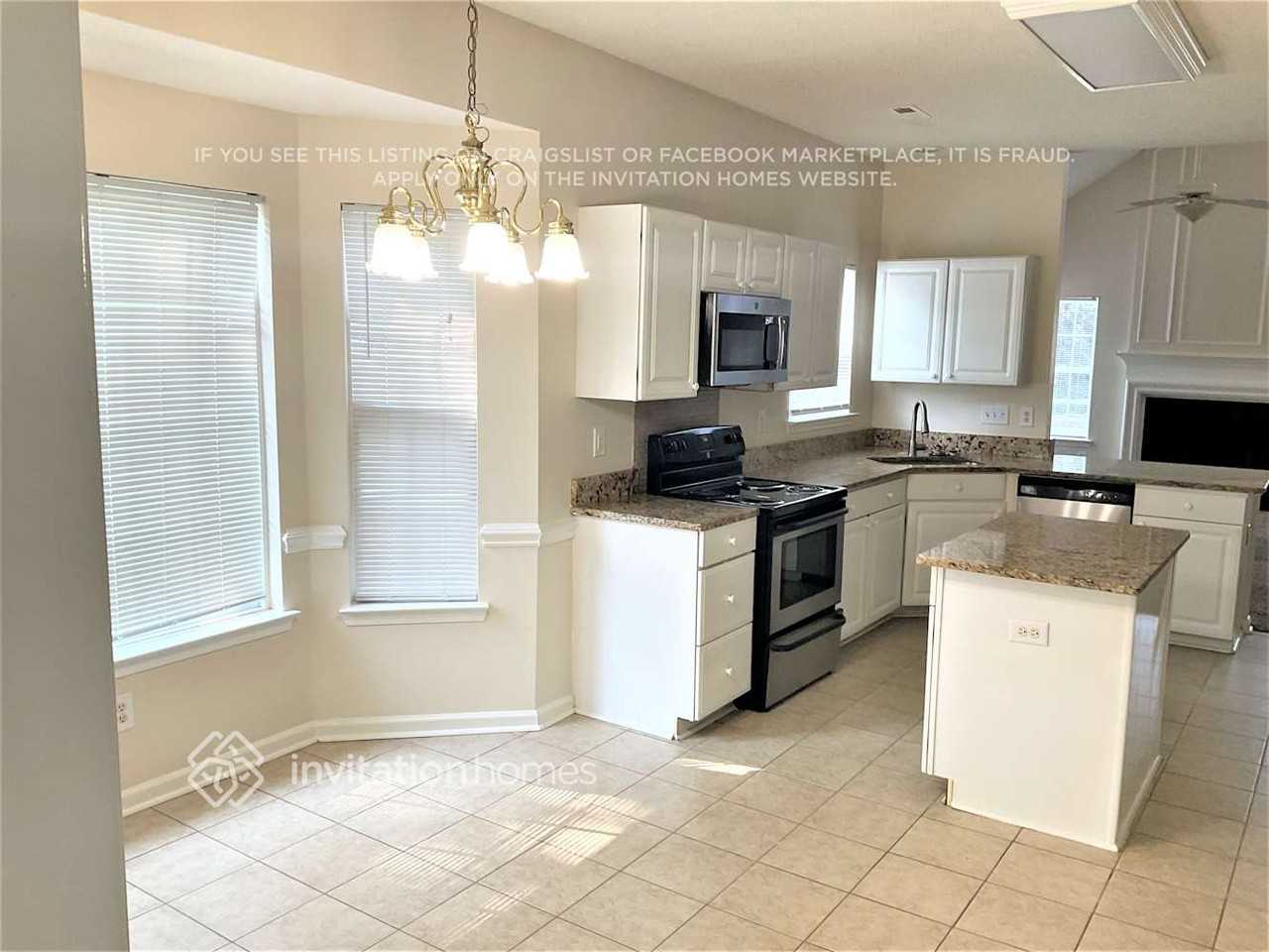 9426 Olivia Ln - Photo 5 of 14