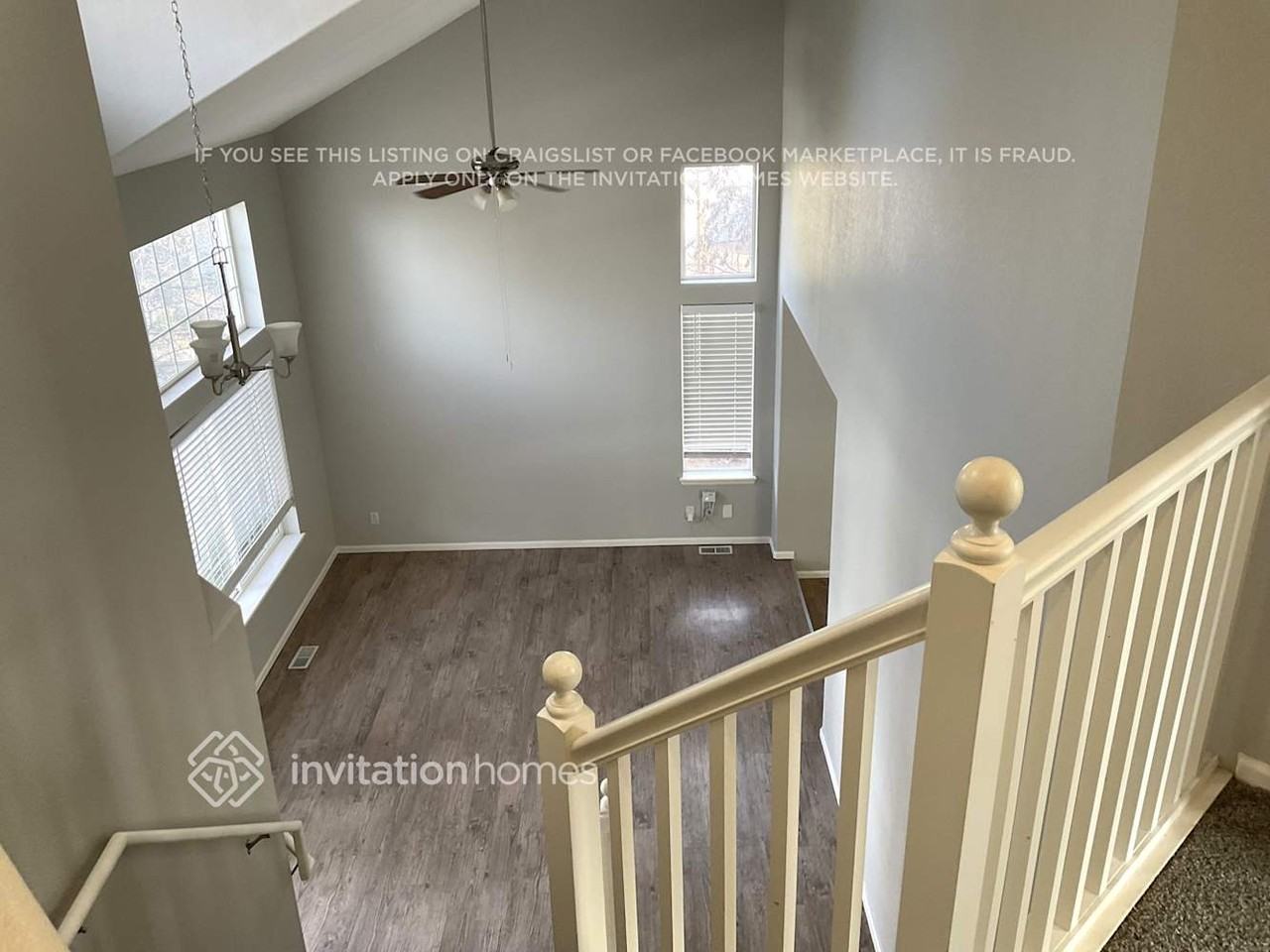 4580 Bobolink Dr - Photo 5 of 17