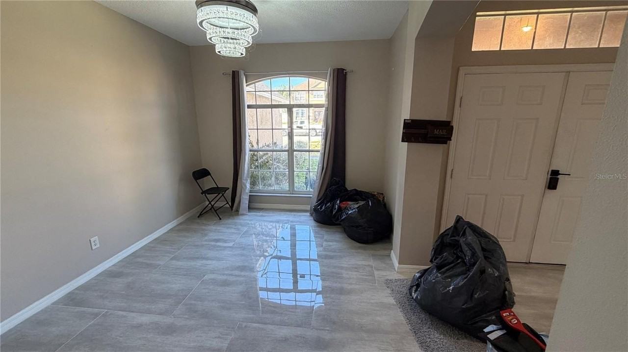 2661 Plumberry Ave - Photo 5 of 37