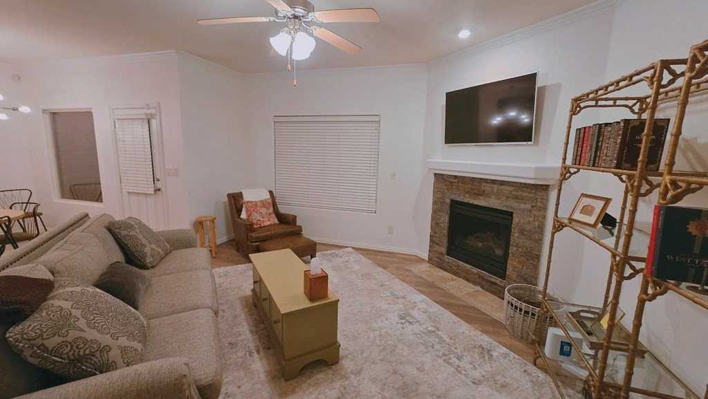 7309 Raphael St - Photo 3 of 24