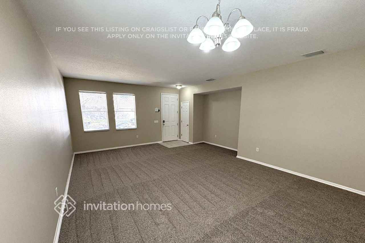 15450 Osprey Glen Dr - Photo 2 of 14