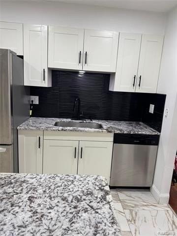 14051 Mckinney Dr - Photo 3 of 16