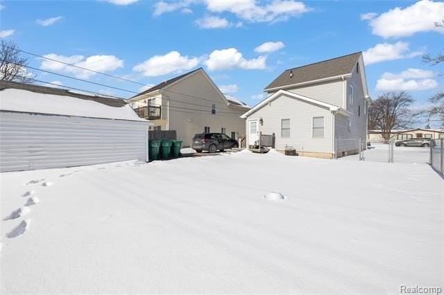 31569 Beechwood St - Photo 4 of 18