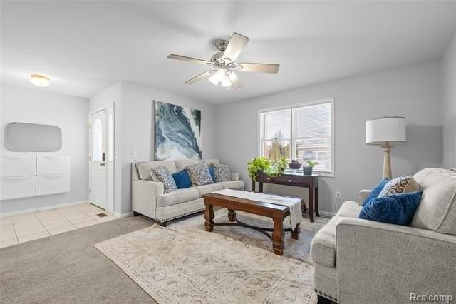 31569 Beechwood St - Photo 5 of 18