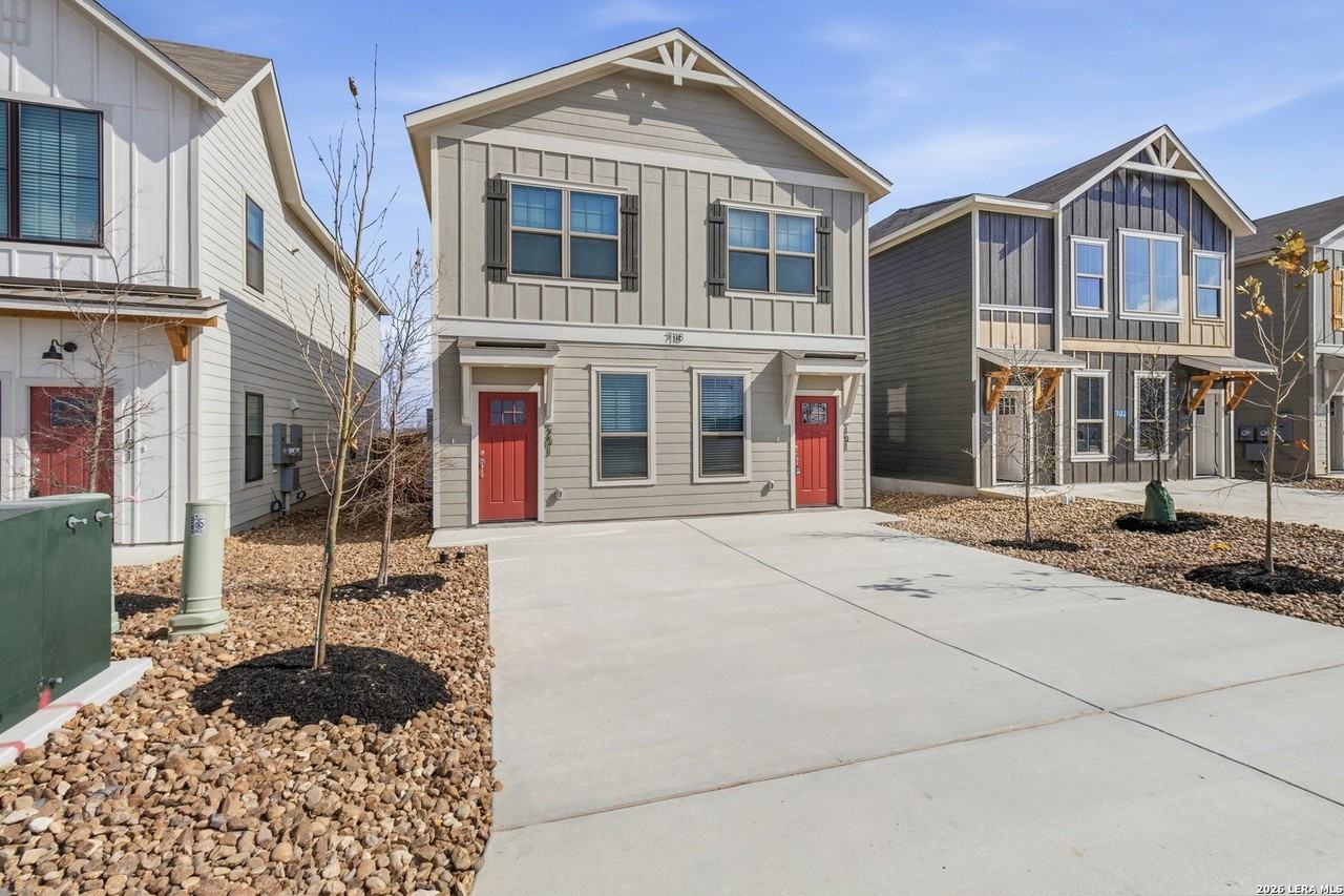 7118 Magnolia Crk Unit 201 #201 - Photo 2 of 15