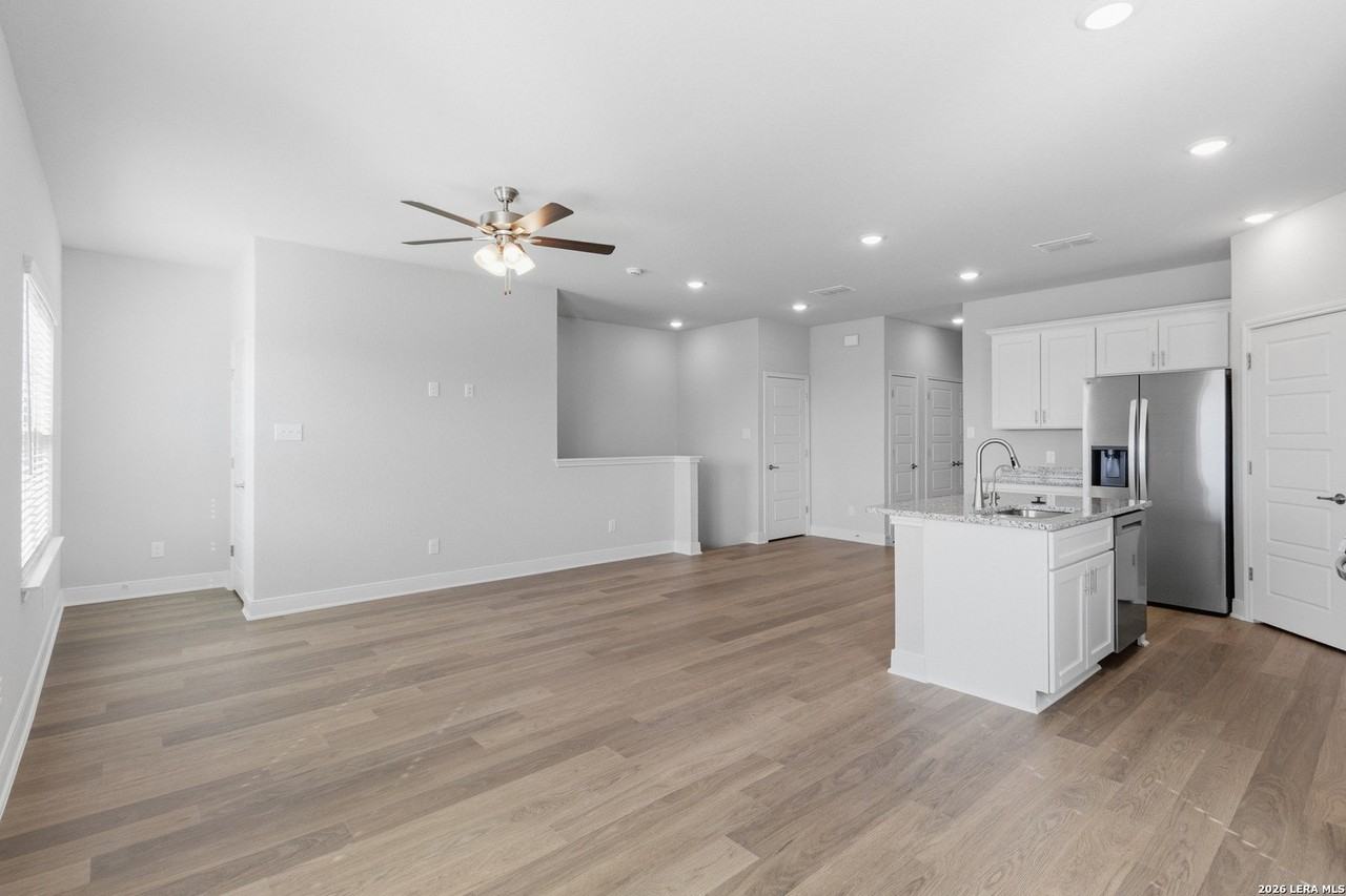 7118 Magnolia Crk Unit 201 #201 - Photo 6 of 15