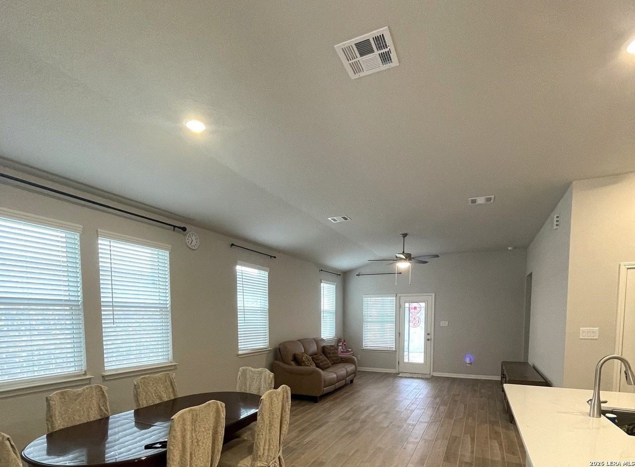 11566 Sagebrooke Run - Photo 2 of 18