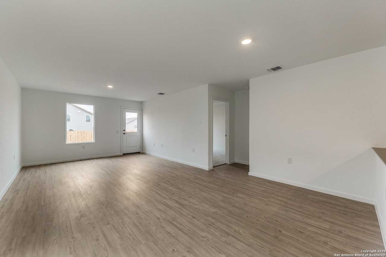 11715 Blasting Way - Photo 5 of 24