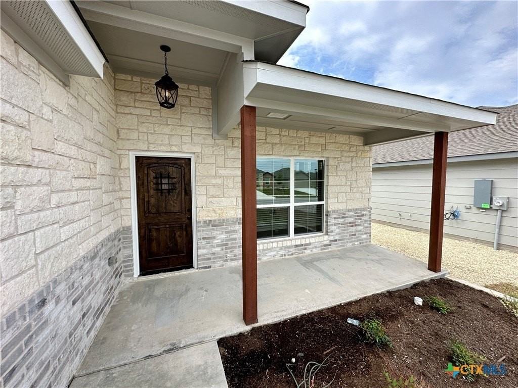 1607 Sideoats Ln - Photo 2 of 16