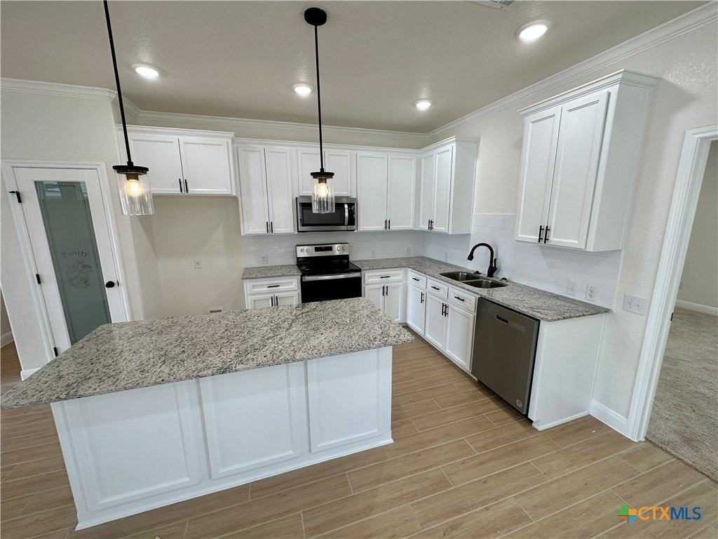 1607 Sideoats Ln - Photo 5 of 16