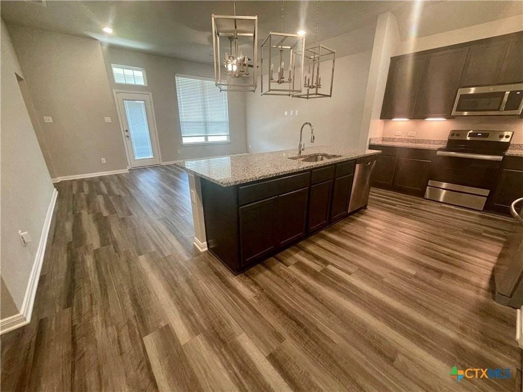 1938 Bayou Wood Ln - Photo 4 of 19