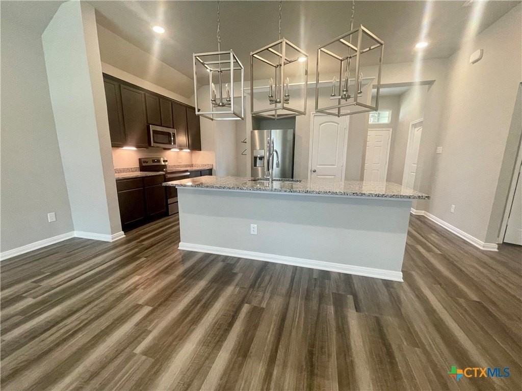 1938 Bayou Wood Ln - Photo 6 of 19