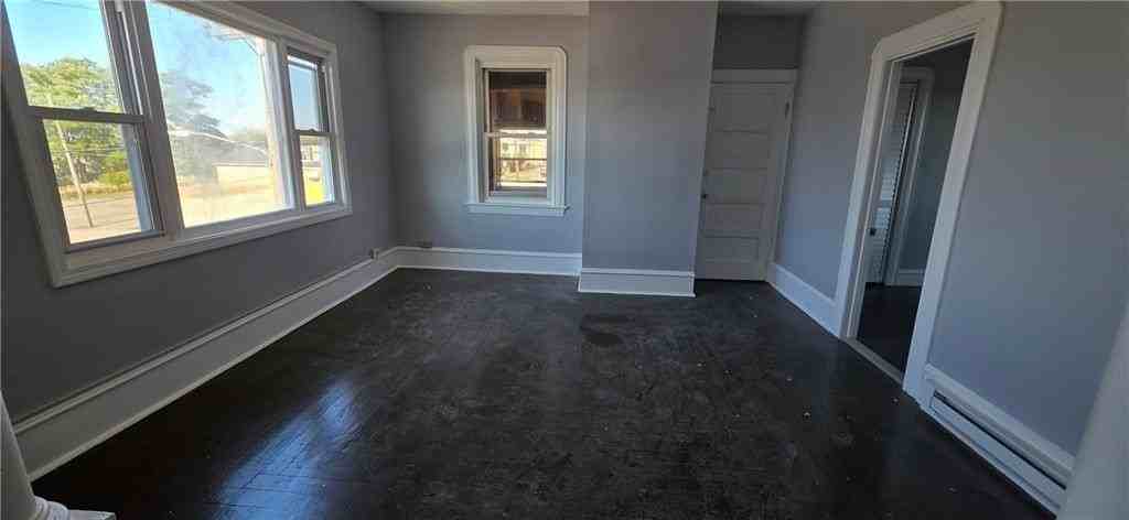 62 Main Rd Apt 3 #3 - Photo 4 of 8