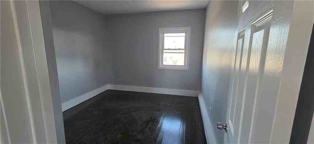 62 Main Rd Apt 3 #3 - Photo 5 of 8