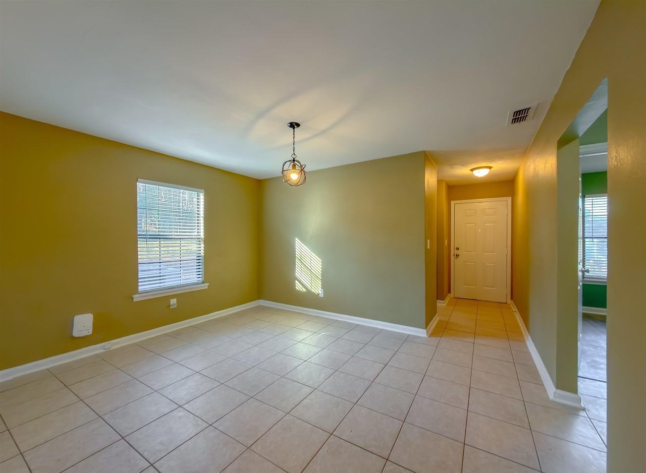 1801 Meriadoc Rd - Photo 7 of 50