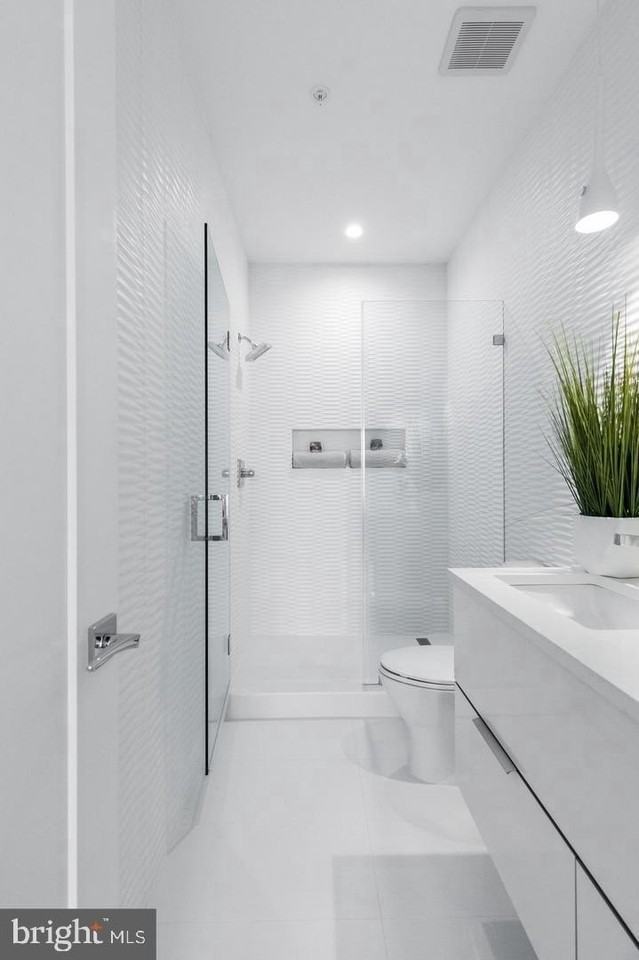 3527 14th St Nw Unit 3 #3 - Photo 7 of 12