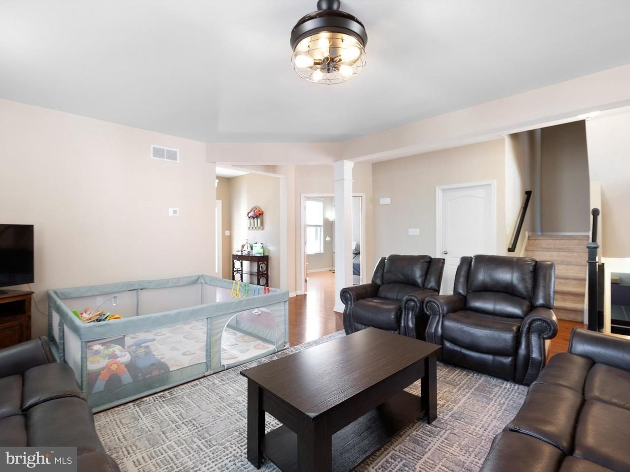 431 Welsh Hill Rd - Photo 6 of 30