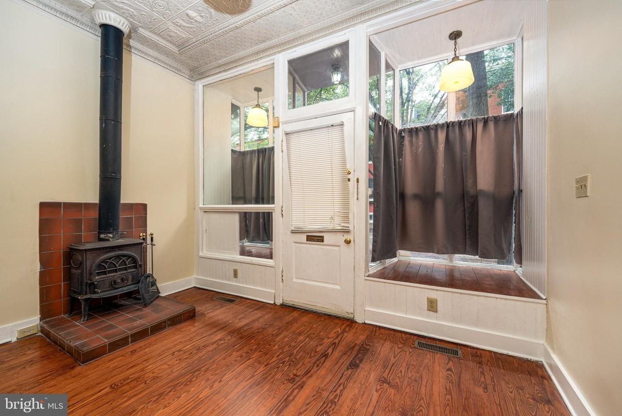 617 S Paca St Apt A #A - Photo 2 of 14