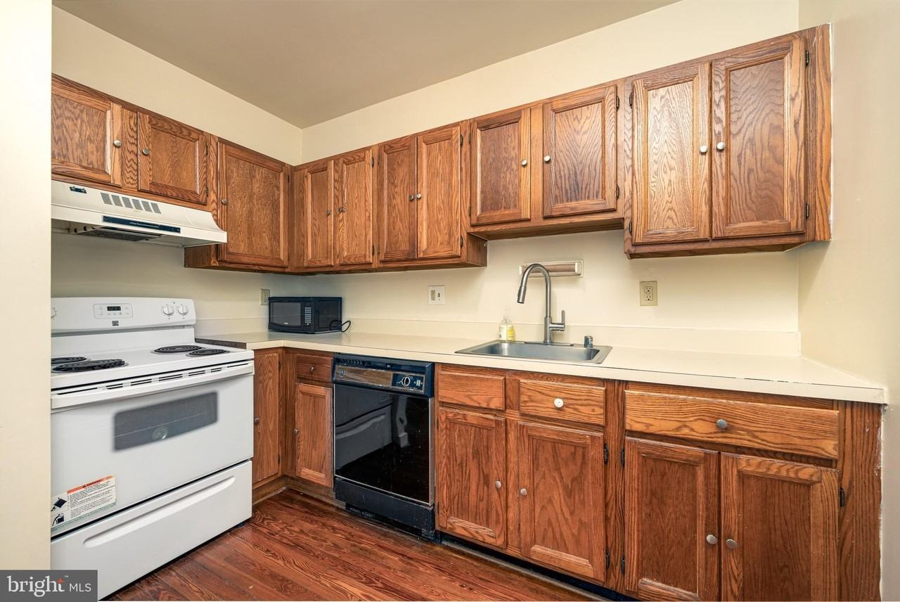 617 S Paca St Apt A #A - Photo 6 of 14