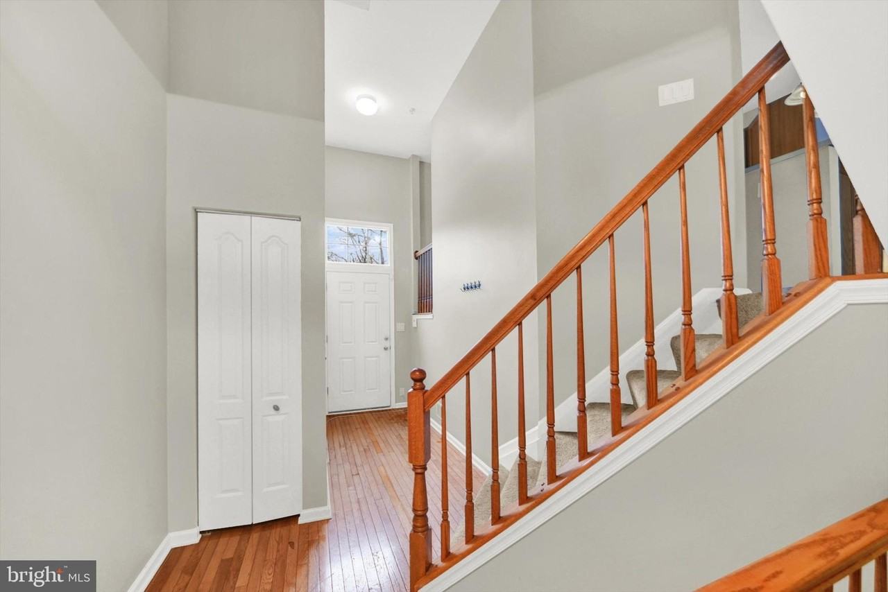 6 Carob Ct - Photo 4 of 28