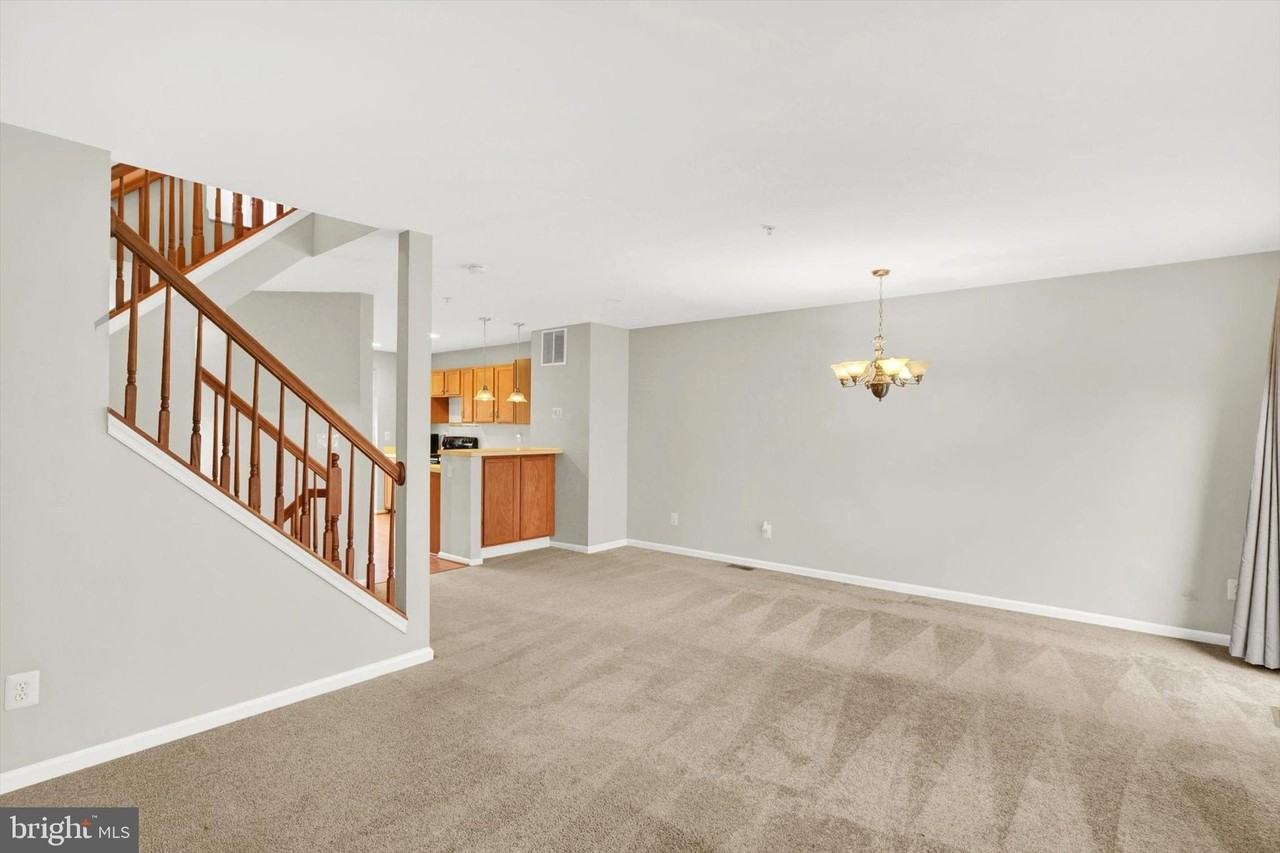 6 Carob Ct - Photo 6 of 28