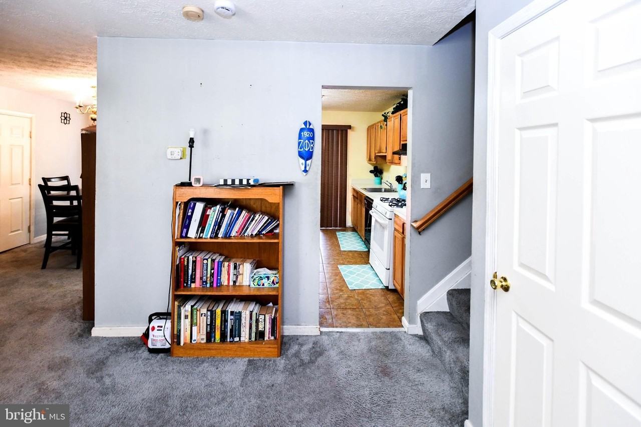 1600 Ora Lea Ln - Photo 6 of 47