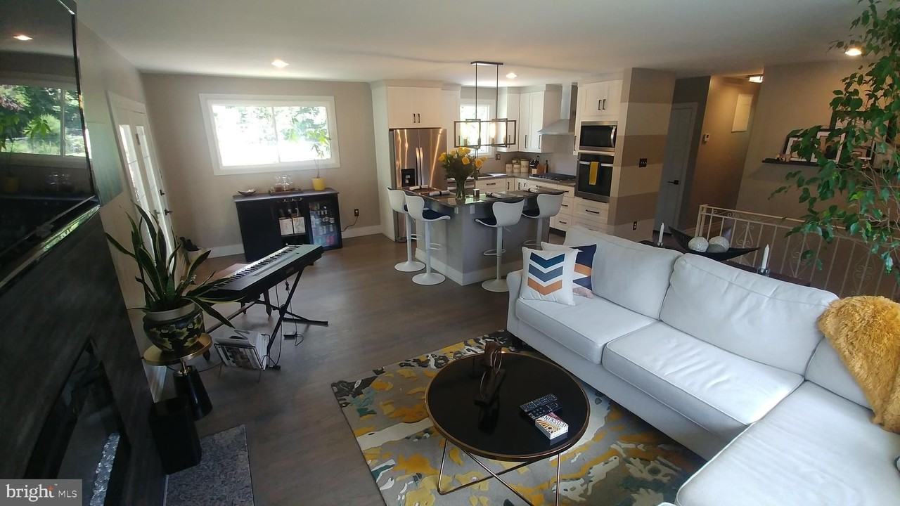 2710 Rose Valley Dr - Photo 3 of 47