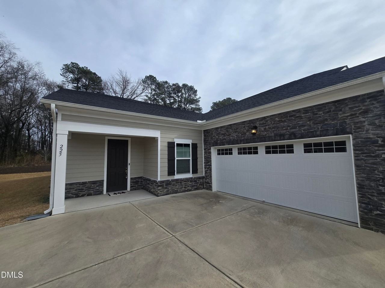225 Azure Mist Dr - Photo 2 of 23