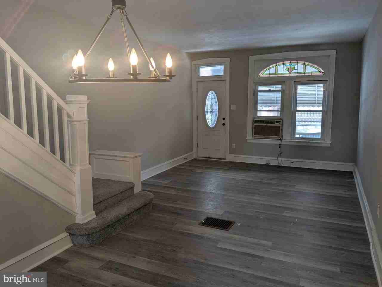 1261 Chase St - Photo 3 of 21