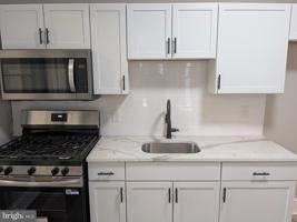 featured image of 1261 Chase St