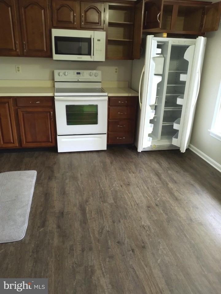 2017-C Raleigh Rd - Photo 7 of 13