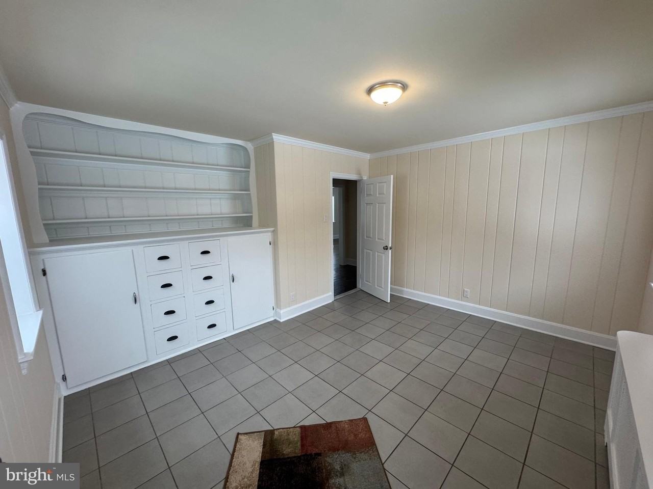 345 Layfield Rd - Photo 4 of 29