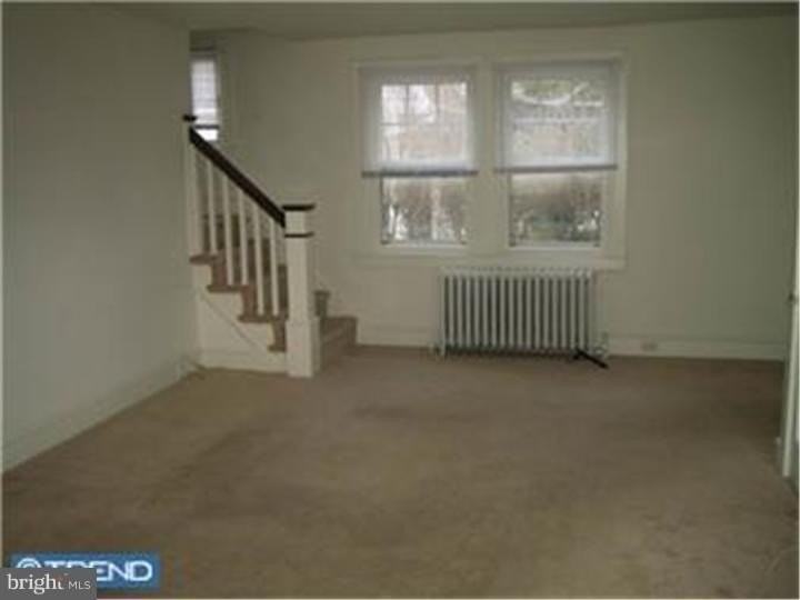 922 Delmont Dr - Photo 2 of 12