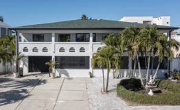 2710 Hibiscus Dr W - Photo 1 of 1