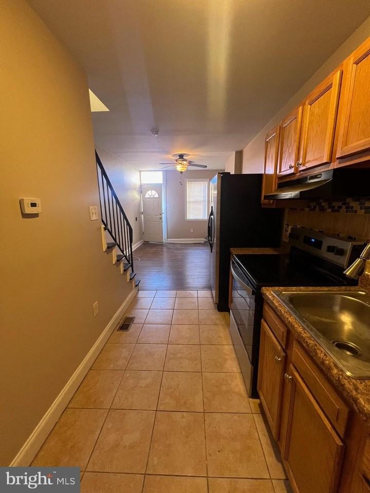 2010 E Boston St - Photo 6 of 19