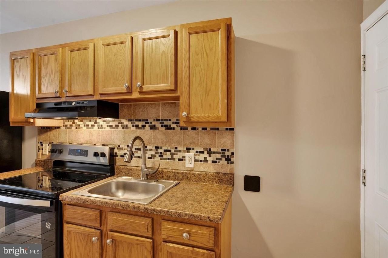 2010 E Boston St - Photo 7 of 19