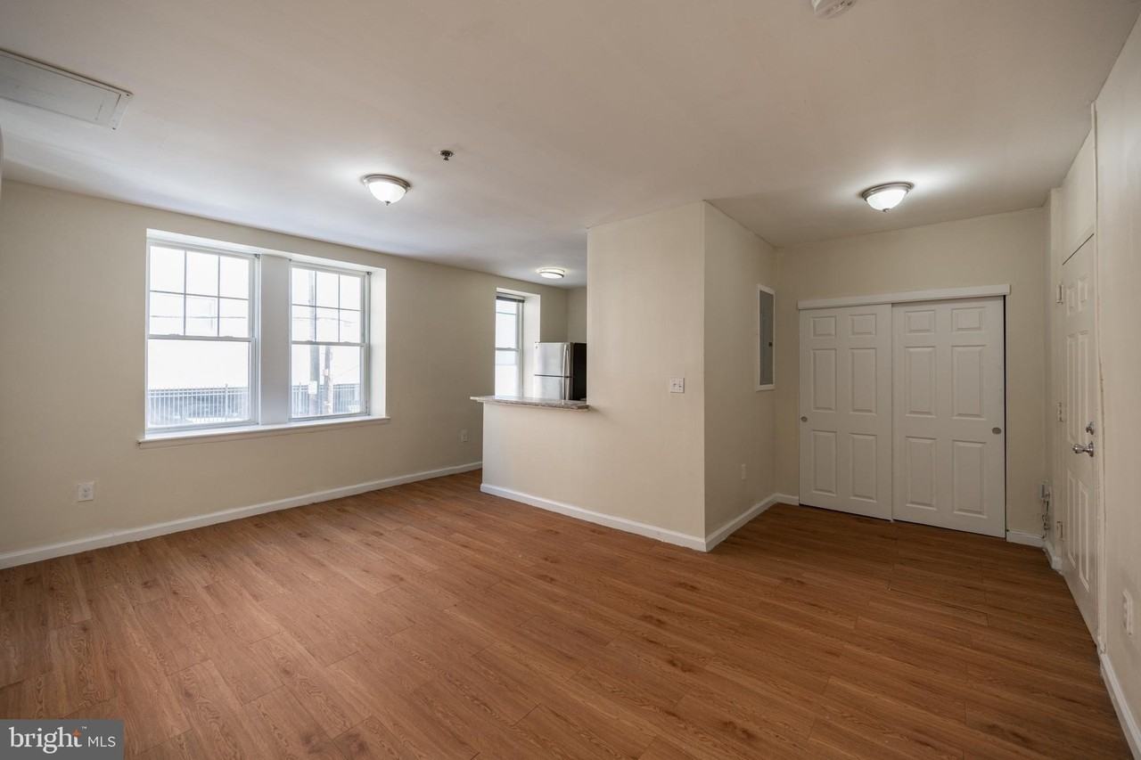 1501 W Allegheny Ave Apt 202 #202 - Photo 3 of 20