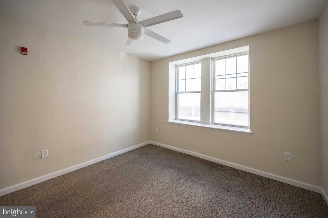 1501 W Allegheny Ave Apt 202 #202 - Photo 7 of 20