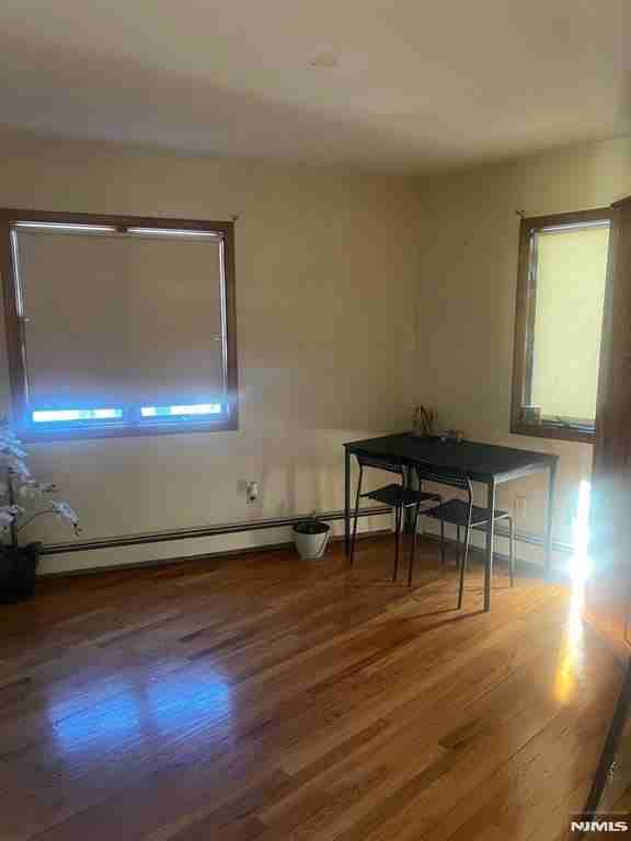 121 Main St - Photo 3 of 13