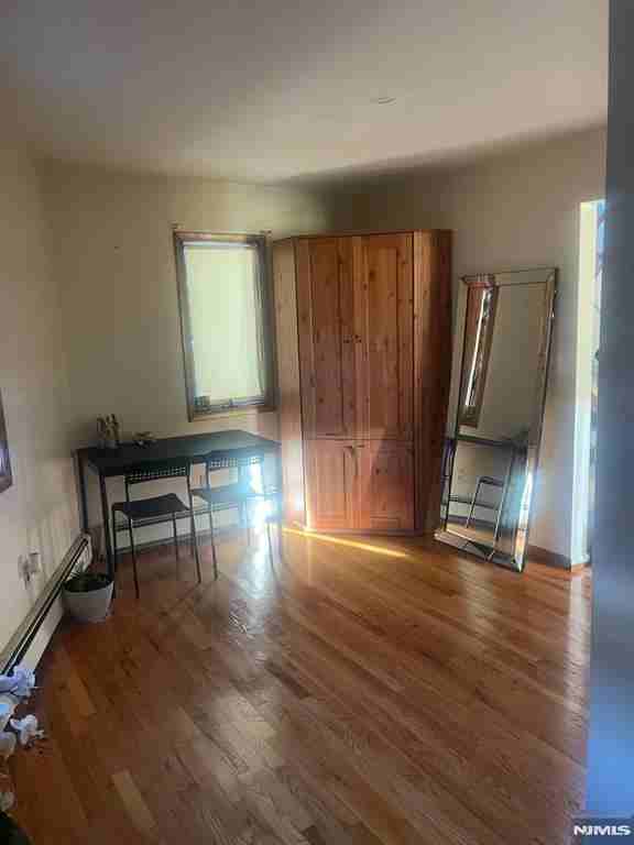 121 Main St - Photo 4 of 13