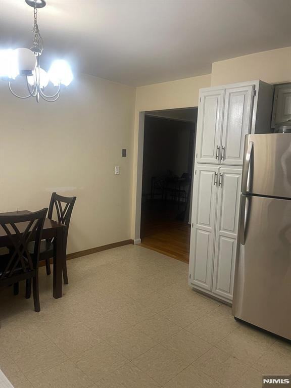 121 Main St - Photo 5 of 13