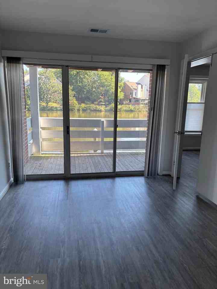 7604 Lakeside Village Dr Unit A - Photo 4 of 23