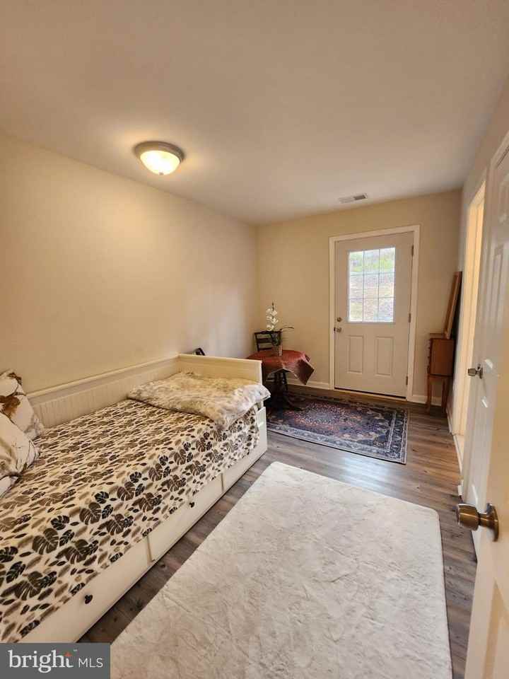 2050 Cherri Dr - Photo 3 of 14