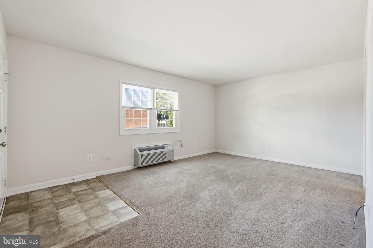 300 E Furman Dr - Photo 4 of 23