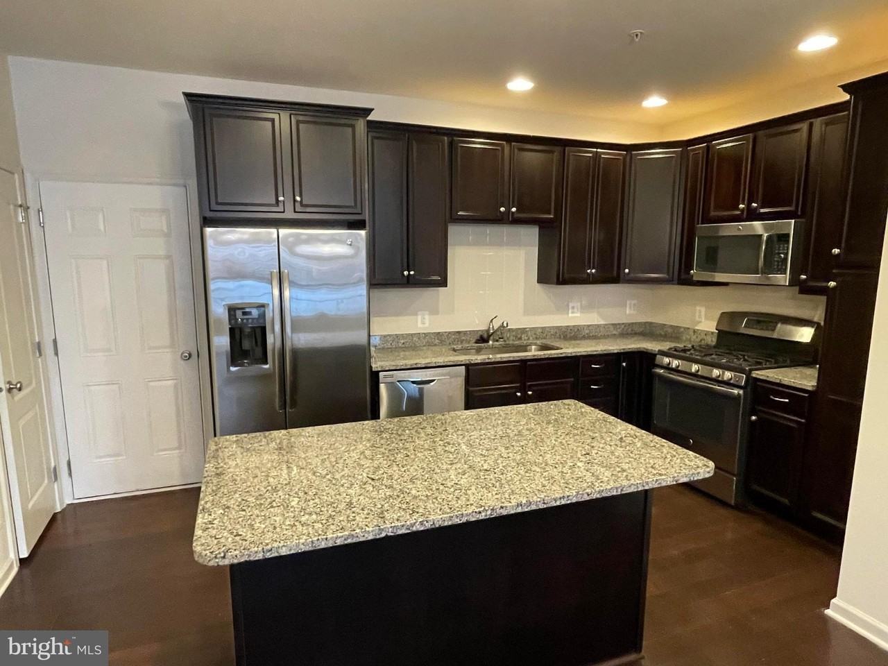 43146 Thoroughfare Gap Ter - Photo 4 of 18