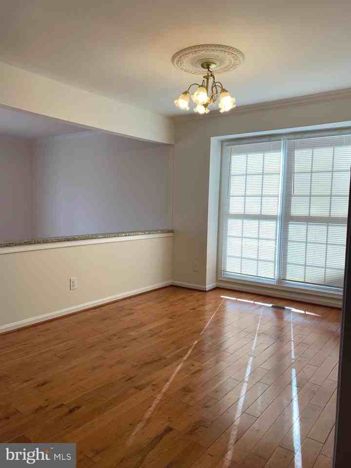 507 Falkirk Ct - Photo 5 of 15